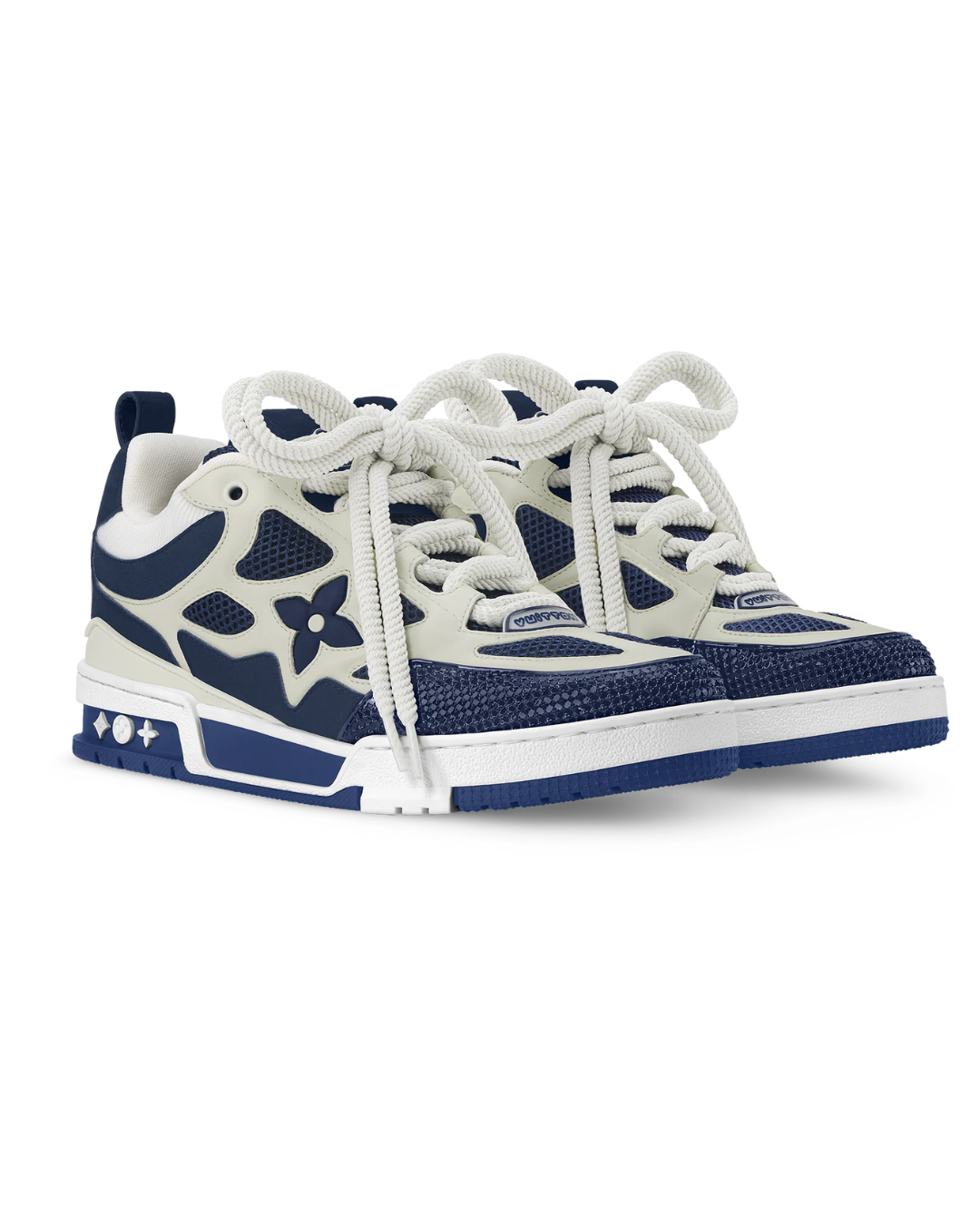 Zapatilla runner azul marino y blanco con paneles calados